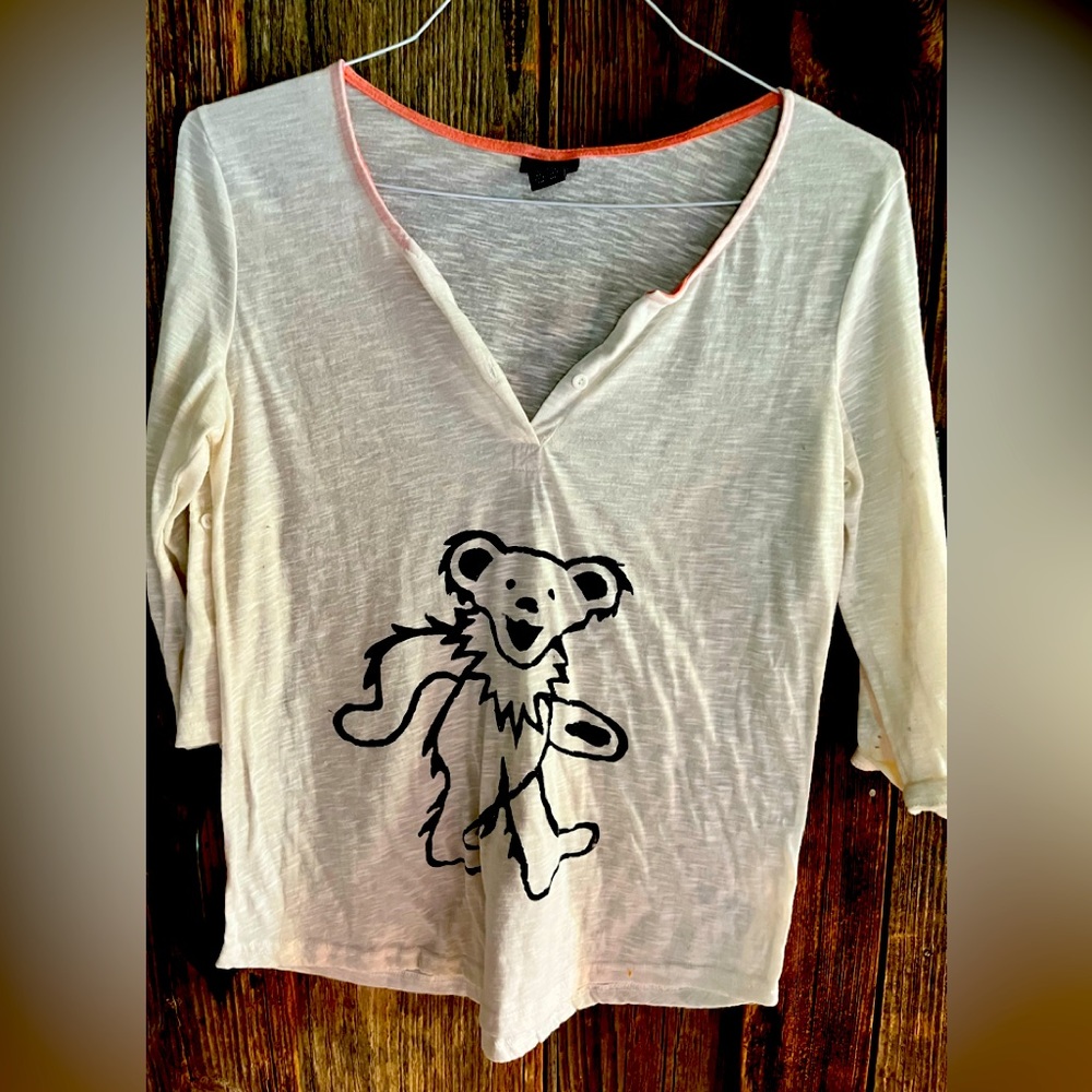 Dead & Co - Grateful Dead! Get this authentic lot shirt!